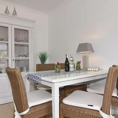 Holiday home Terpstich 136 *